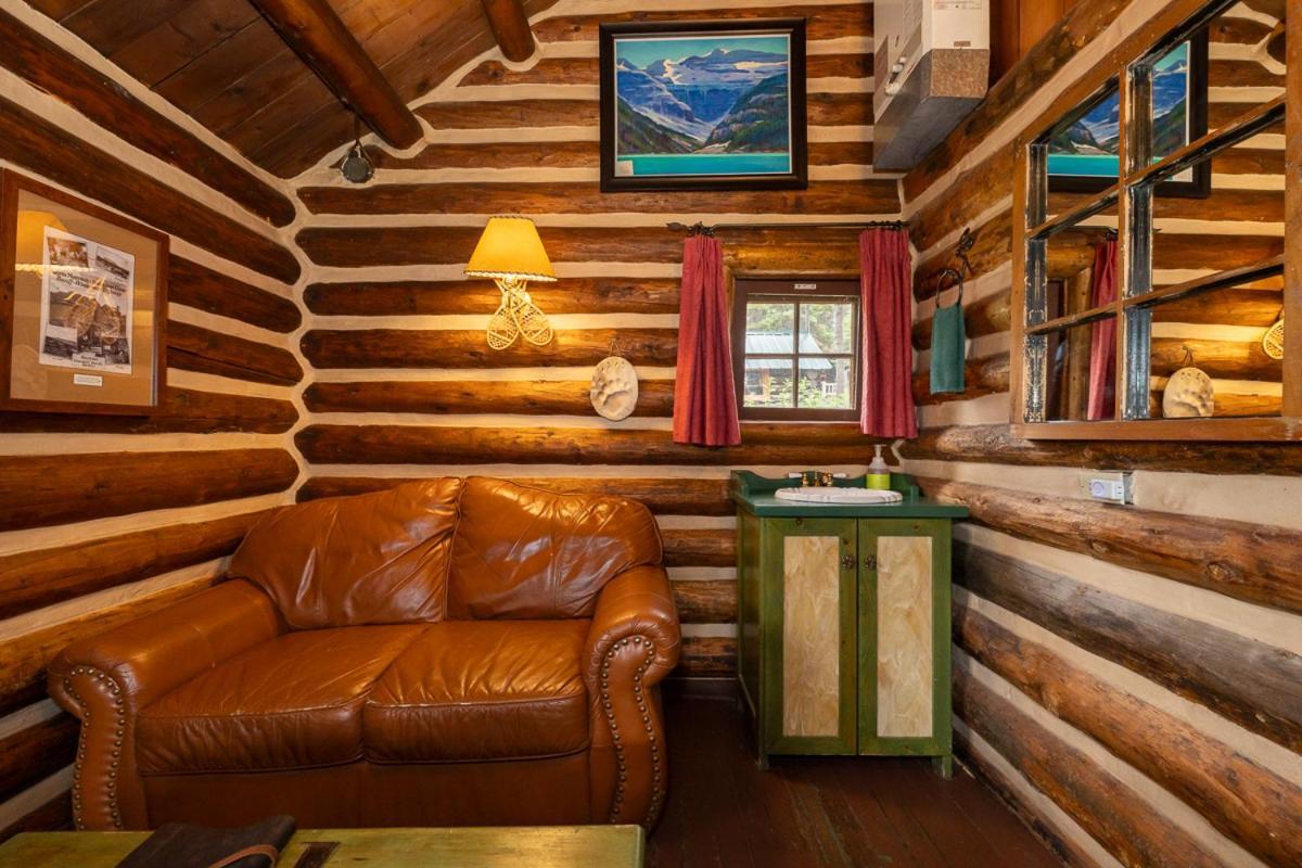 Storm Mountain Lodge & Cabins Касл-Джанкшен Экстерьер фото