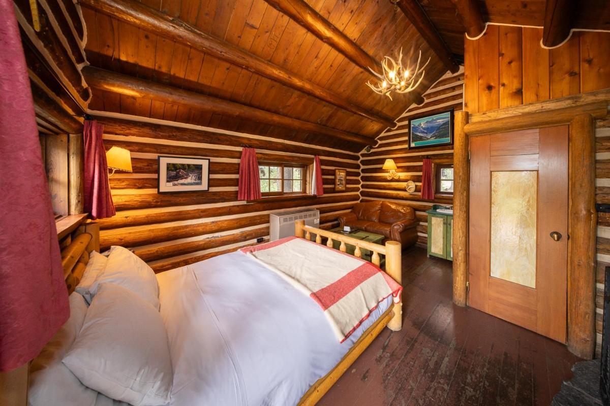 Storm Mountain Lodge & Cabins Касл-Джанкшен Экстерьер фото